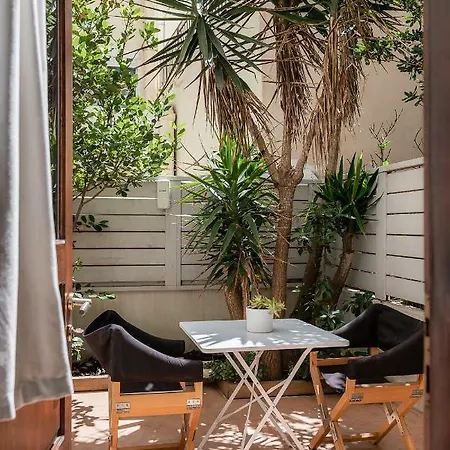 Apartman Magia Hriszí Aktí Haniá