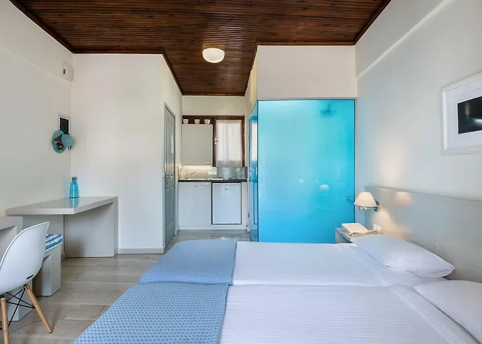 Magia * Hriszí Aktí Haniá